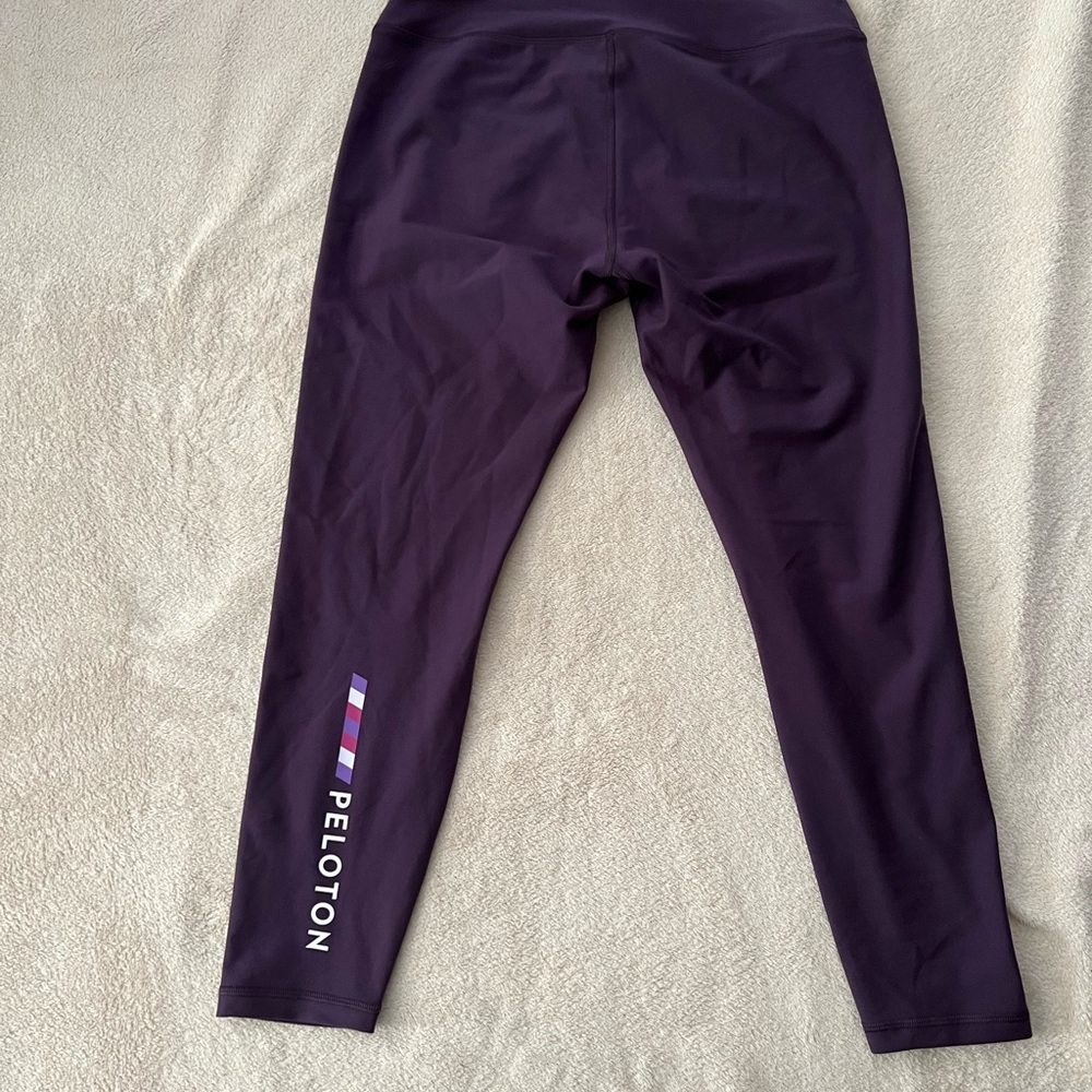 NWT Peloton Cadent Legging - L